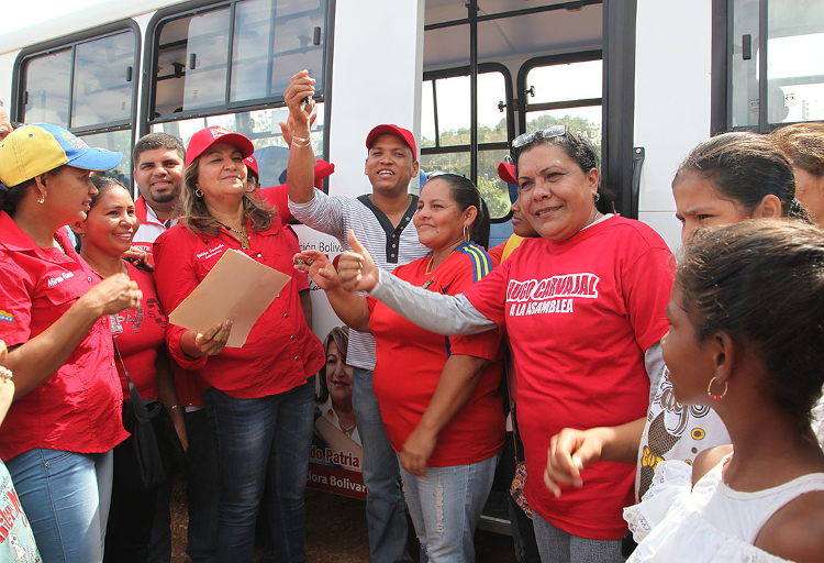 Gobernación invierte más de  Bs.21 millones en Unidades de Transporte