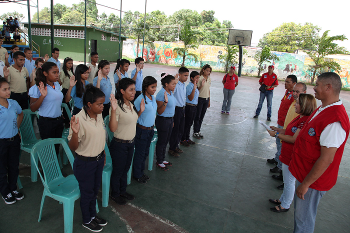 Juramentan 34 Brigadistas Juveniles del Liceo Manuel Núñez Tovar