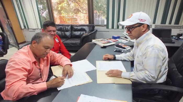 Lotería de Oriente y la Fundación Musical Simón Bolívar firman convenio.