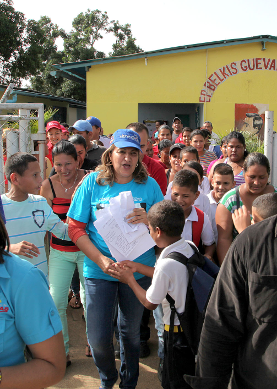 Gobernadora supervisó escuela “Belkis Guevara de Dioquez” de comunidad Mata Negra