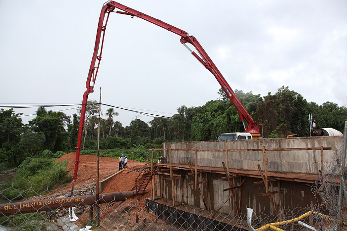 Santaella invierte Bs. 160 millones en rehabilitación del Puente sobre caño Juanico