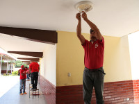 Gobierno de Calle Realiza Trabajos de Rehabilitación de Centros de Salud y Escuelas de la Región