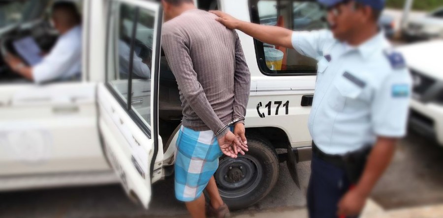 PoliMonagas lo detuvo por presuntamente golpear a su pareja producto de una gotera