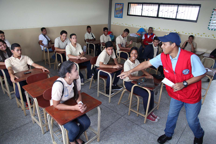 PoliComunal realizó Jornada de Prevención para mil estudiantes de “Las Carolinas”