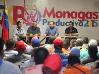 Entregan 216 adjudicaciones de vehículos taxis en Monagas
