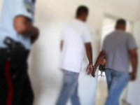 PoliMonagas captura a dos sujetos por Robo de productos en Farmatodo