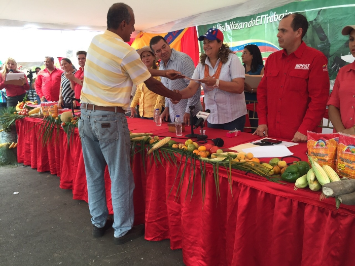 Gobernadora Santaella destinó en el 2015 Bs. 271 millones al sector agropecuario