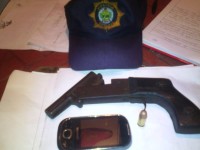PoliMonagas arrestó adolescente con arma de fuego en Colina del Sur