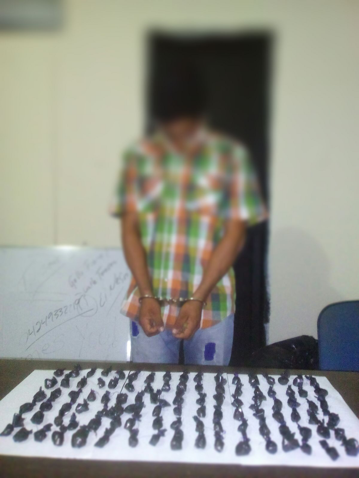 Capturado en Amana Abajo “El Cabulla” con 100 envoltorios de droga