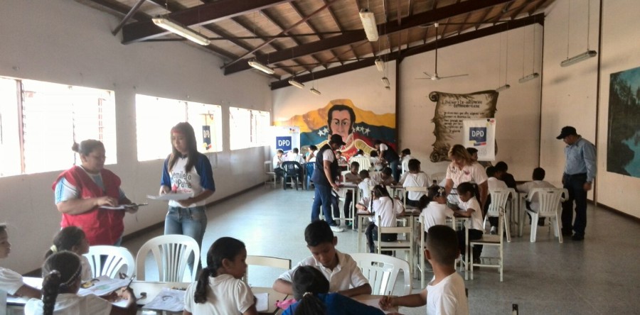 Escolares “Pintaron a Bolívar con el corazón”