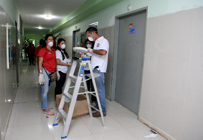 Voluntariado de la Lotería de Oriente  acondiciona espacios de Pediatría del Humnt