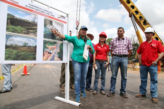 Gobernación inició tercera etapa del puente sobre el caño Juanico