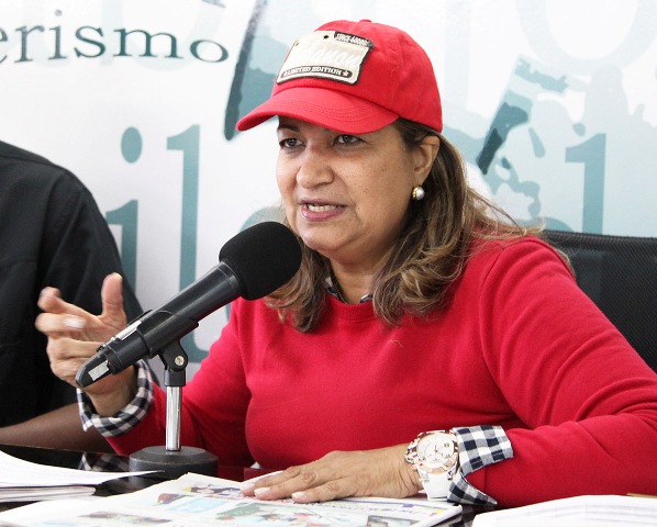 Gobernadora llamó a tomar conciencia con el ahorro energético