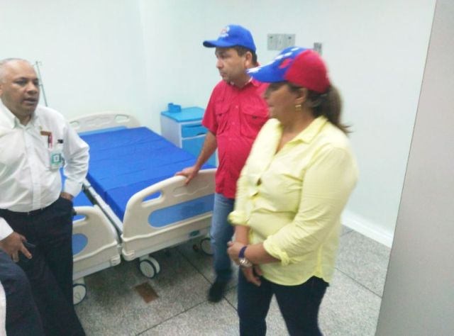 Gobernadora Santaella inspeccionó maternidad “Mamá Rosa”