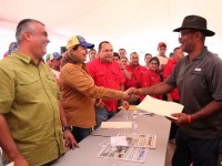 Más de Bs. 20 millones para la cría de pollo entregó Santaella