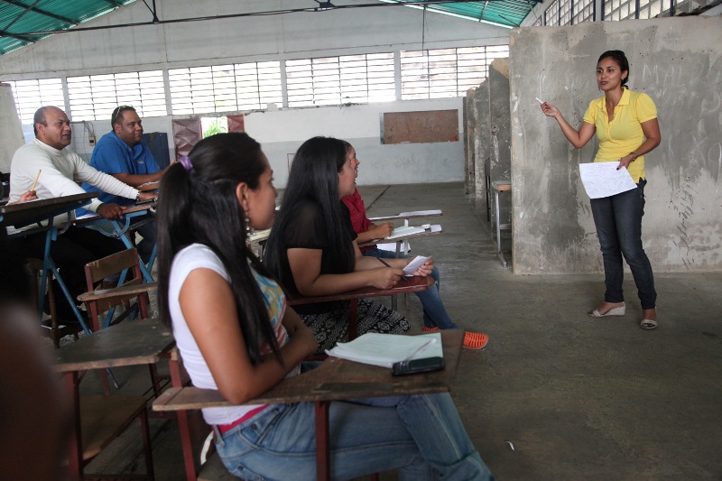 Personal de TransMonagas recibe capacitación en el INCE Militar