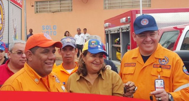 #CCY86 | Director nacional de Protección Civil entregó dos vehículos