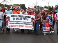 Furrialeños caminaron y llevaron una flor al mausoleo de la familia Cabello