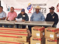 “Mientras otros andan con una cisterna, nosotros entregamos bombas de agua”