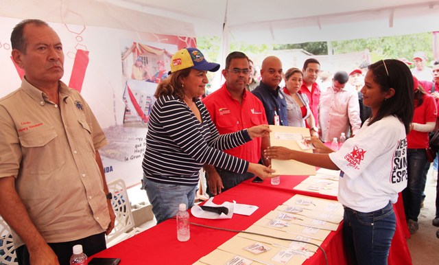 Favorecidas 45 familias monaguenses con casas dignas