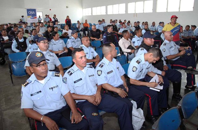 Polimonagas recibió conversatorio “Habilidades para la vida”