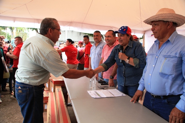 Gobernación sigue apoyando a los productores de Monagas