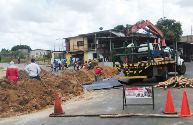 Realizan encofrado para aguas de lluvias en “Cajón de La Puente”