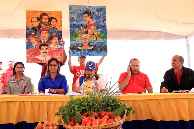 Gobierno revolucionario reivindica derechos laborales de los educadores