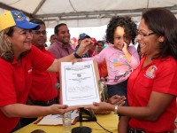 Realizan toma simbólica de terreno para construcción de más de 450 casas