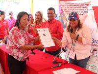 Santaella convierte de damnificadas a dignificadas a 11 familias de La Muralla