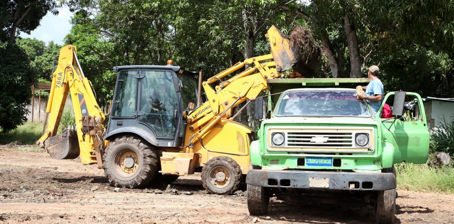 Transportistas realizaron limpieza en talleres municipales de Maturin