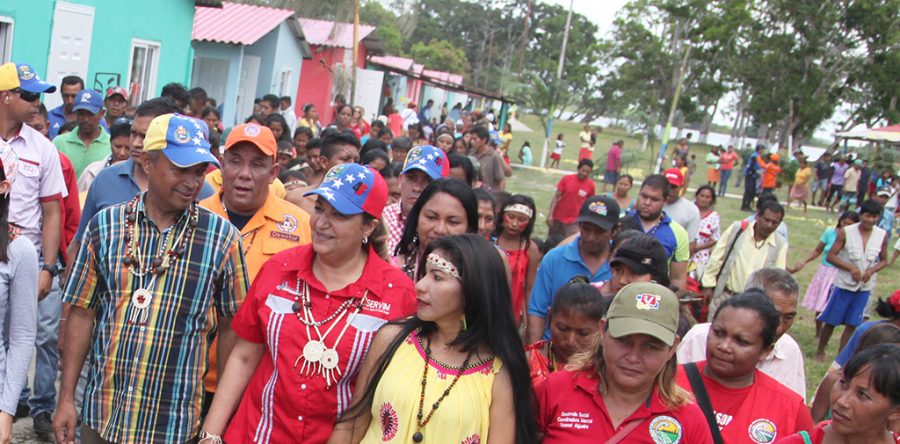 Rehabilitan 70 viviendas y módulo  escolar en Santo Domingo de Wakajarita