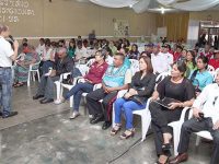 Certifican a 150 funcionarios en taller Escuela para Familias