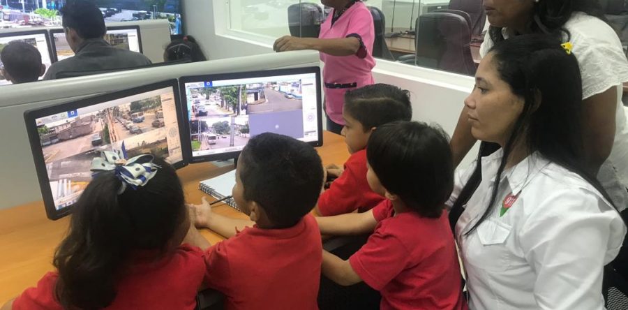 Escolares del C.E.I Luisa Cáceres de Arismendi visitan el Ven911 Monagas