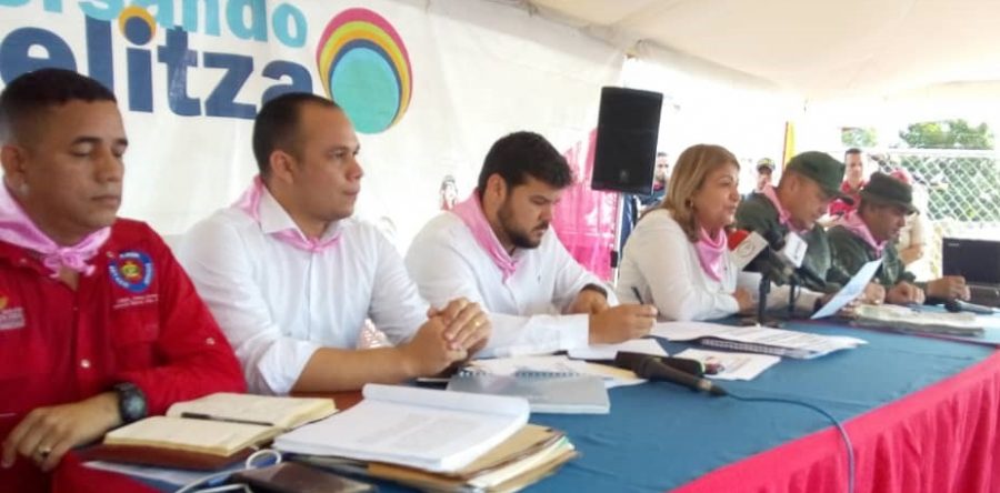 Santaella realizó su programa radial desde la escuela Marcos Serres Padilla (fotos y tuits)