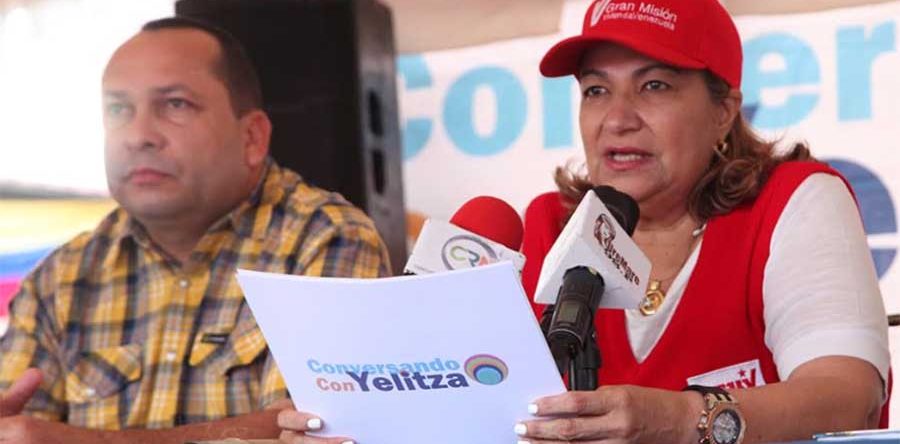 Autoridades tras las pistas de banda roba bustos