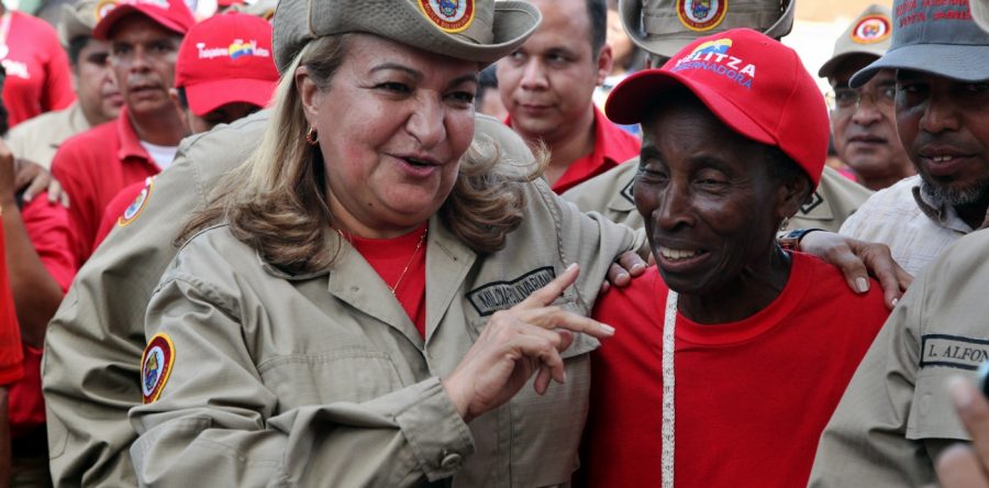 Santaella atiende al pueblo con amor y alegría