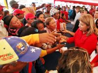 Santaella sigue escuchando y atendiendo personalmente al pueblo