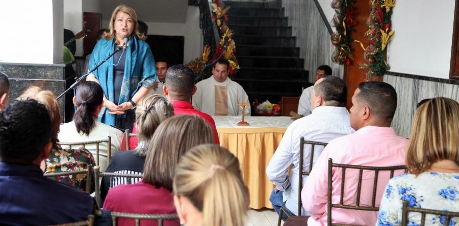 Gobernación celebra misa de aguinaldo con alegría navideña