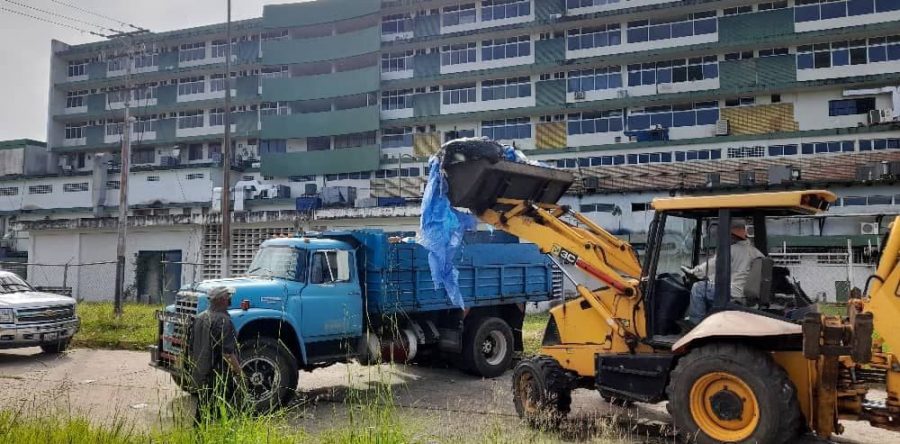 En tiempo récord liberan al hospital Núñez Tovar de 360 toneladas de desechos.
