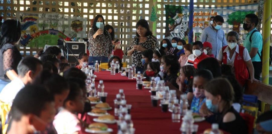 Luna y Fuentes atienden con jornada integral a niños del Samanna.