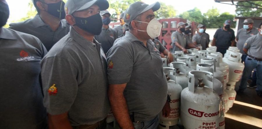 Gasmaca dota de uniformes e implementos de seguridad a sus trabajadores.