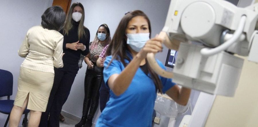 Alcaldesa Fuentes visitó instalaciones del Hospital Metropolitano de Maturín.