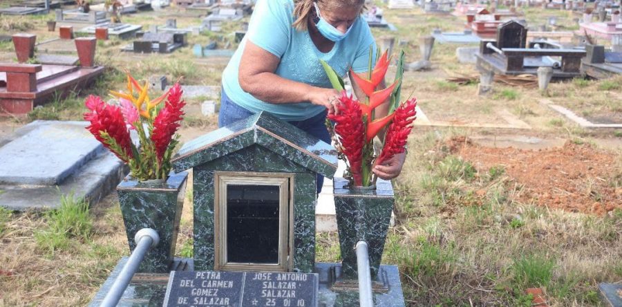 Maturineses agradecen a la Alcaldía por mejoras en el cementerio nuevo.