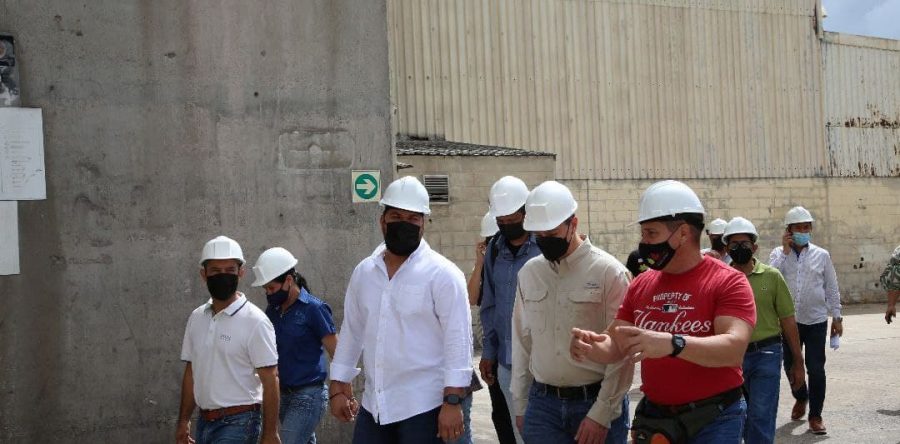 Ministro de Industrias y gobernador Luna supervisaron instalaciones de VenVidrio