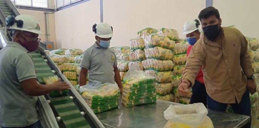 Ernesto Luna constató productividad en complejos industriales Juana Ramírez y José Tadeo Monagas.