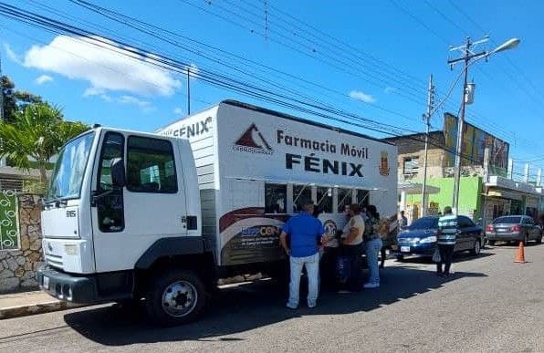 Farmacias móviles Fénix atienden a población de Cedeño.