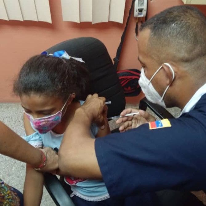 Monagas inicia vacunación de refuerzo a quienes recibieron 2da. dosis hace 4 meses.