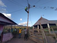 Recuperan alumbrado público en La Morita del municipio Cedeño.