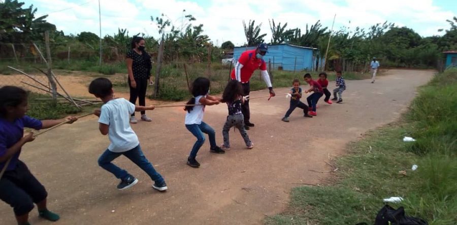 Gobernación realiza actividades deportivas en El Furrial.